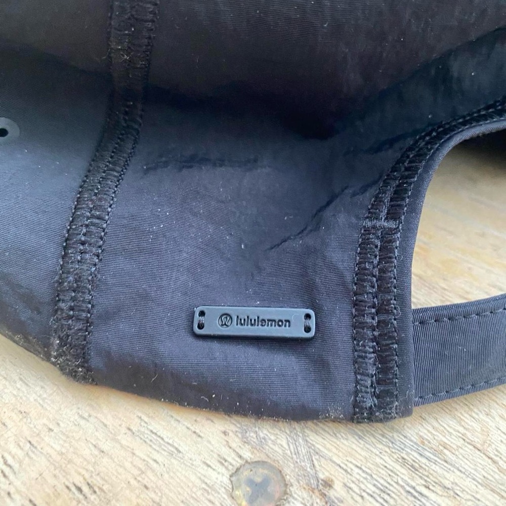 lululemon athletica Black and Gold Cap - Picture 4 of 6